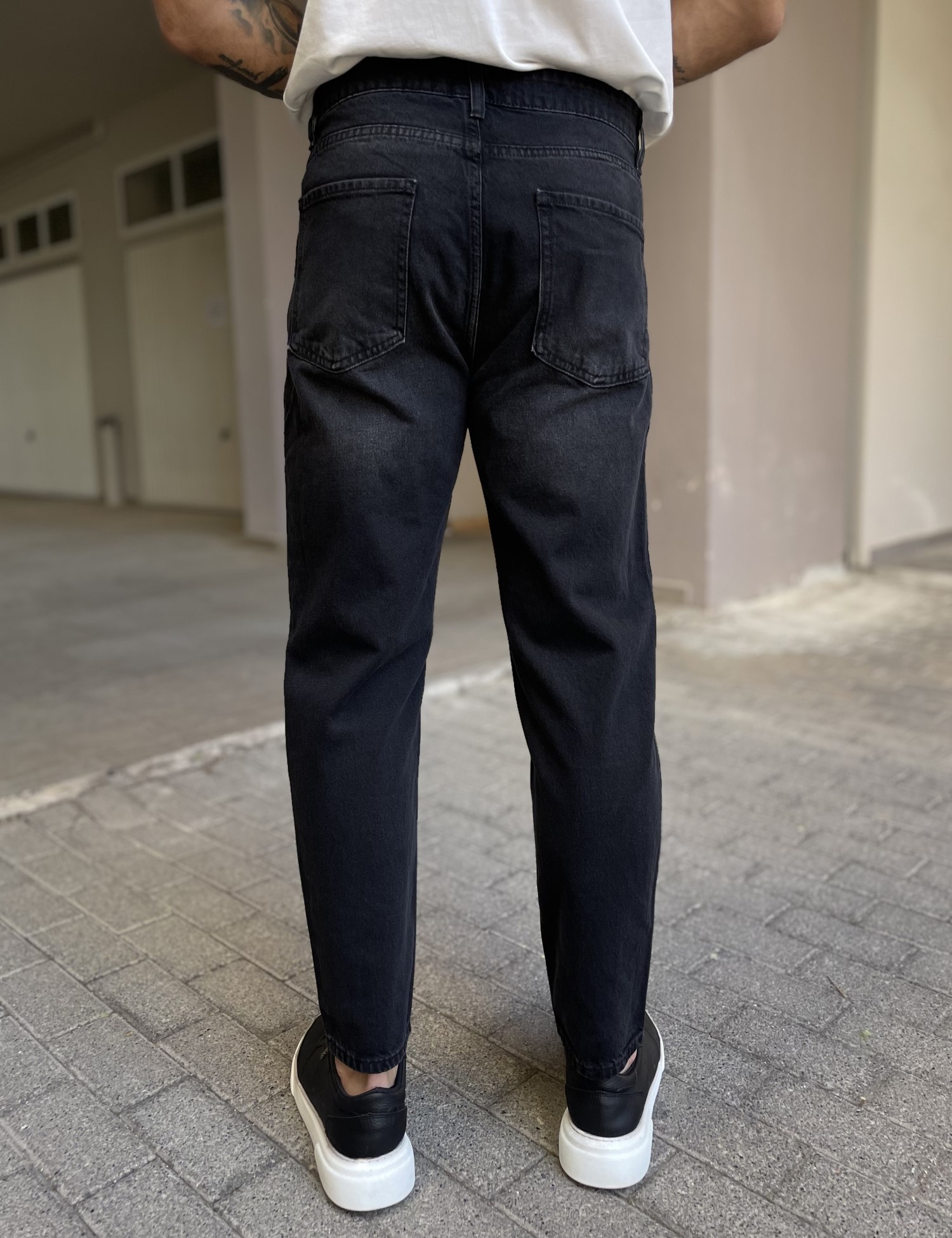 Ανδρικό μαύρο ξεβαμμένο loose τζιν πεντάτσεπο με φθορές WE2302 φωτογραφία